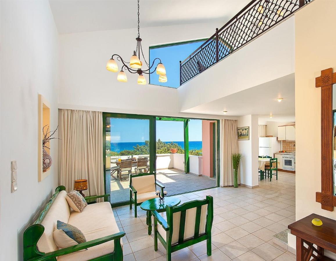 Villa Beachfront Seashell Superior